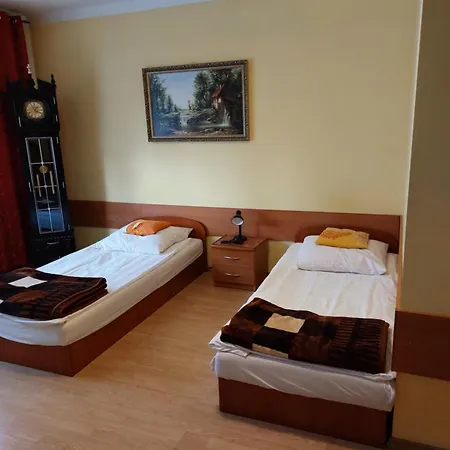 Hostel Noclegi-pokoje Goscinne *