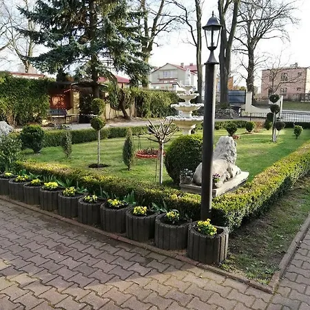 Noclegi-pokoje Goscinne Hostel *