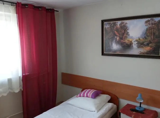 Noclegi-pokoje Goscinne Hostel Λούμπλιν